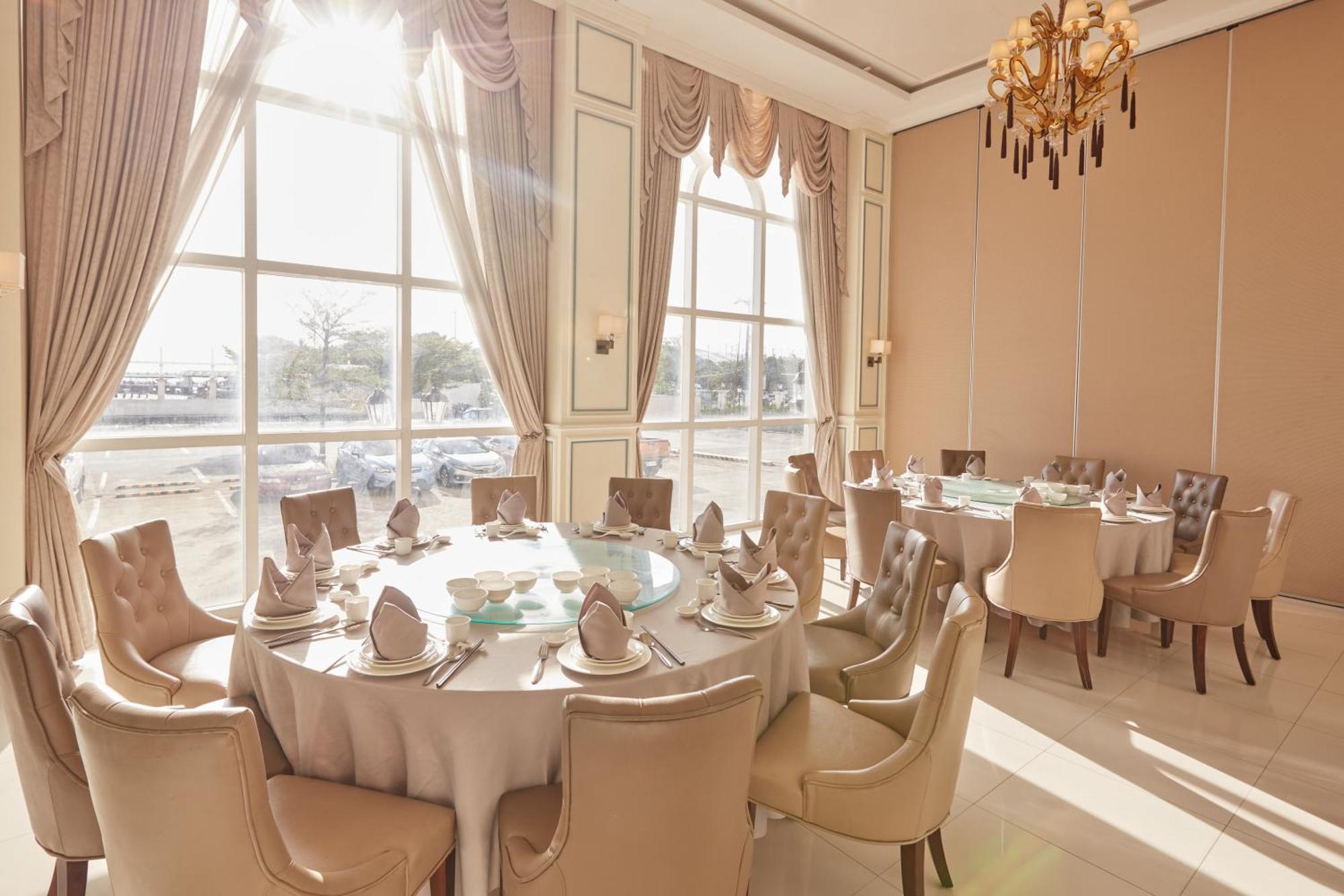 Rizal Park Hotel Манила Экстерьер фото